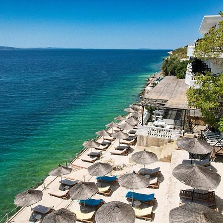 Luxury Villa Alisja Sarande With Private Beach Екстериор снимка