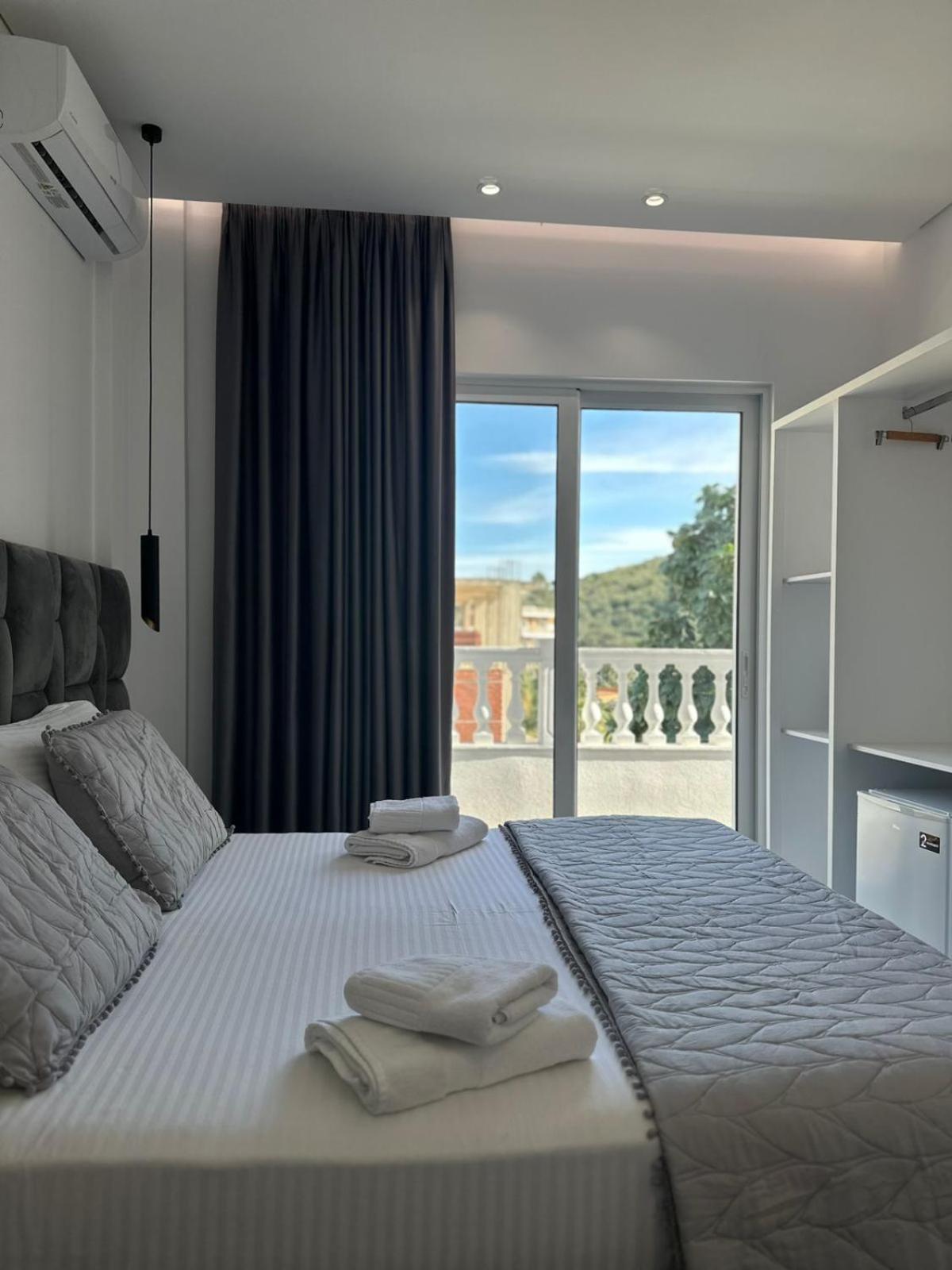 Luxury Villa Alisja Sarande With Private Beach Екстериор снимка