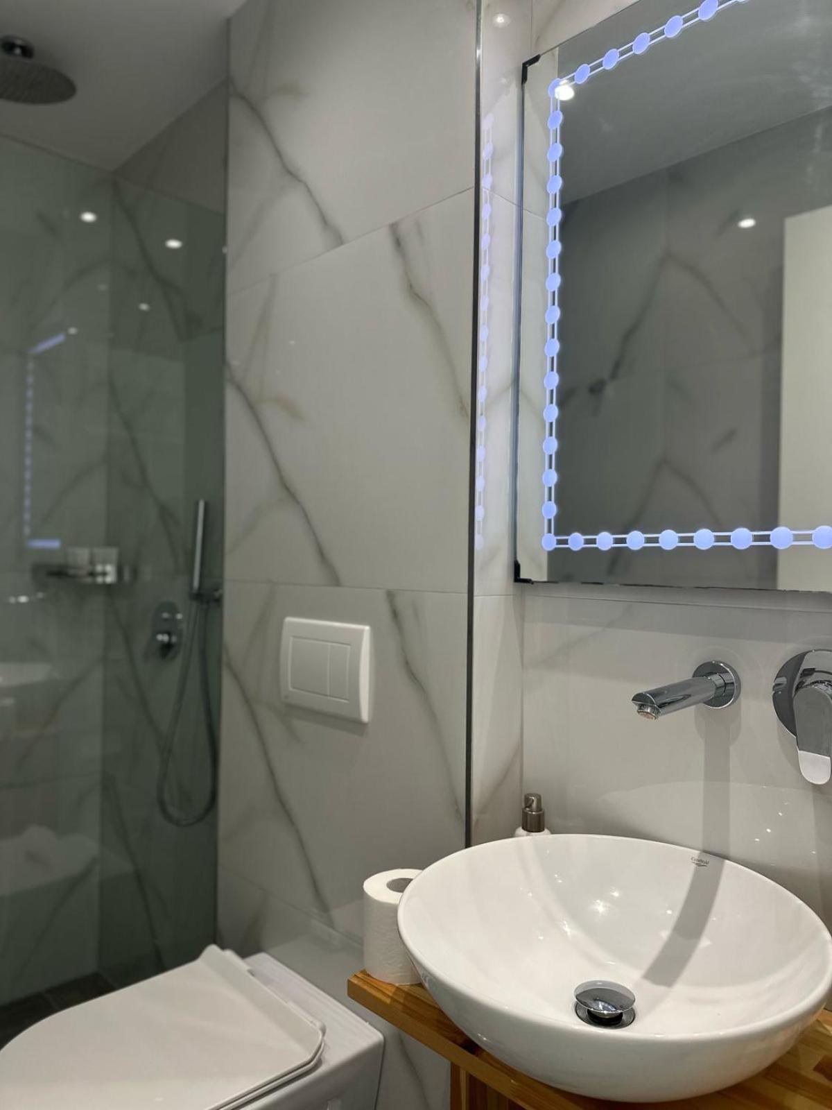 Luxury Villa Alisja Sarande With Private Beach Екстериор снимка